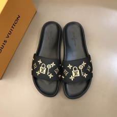 Louis Vuitton Slippers